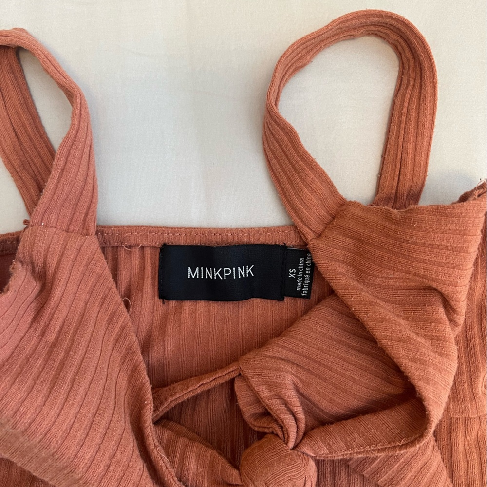 Rust Ribbed Tie-Front Women's Top - Picture 2 of 2